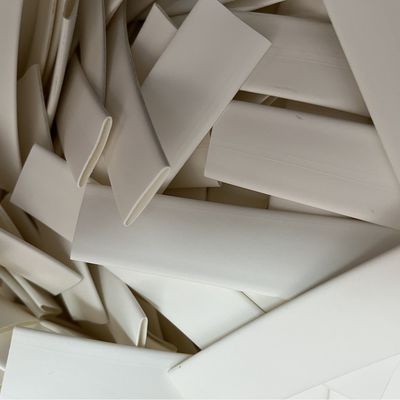 Dobra cena 12,7 mm biała rurka termokurczliwa z podwójnymi ściankami, biała rurka z poliolefiny z klejem w Internecie